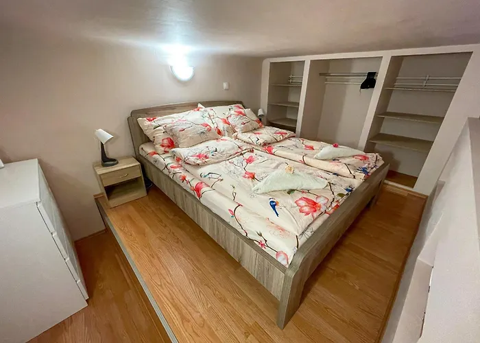 Budapest Bloom Apartman